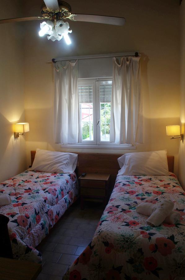 Hosteria Robert Villa Gesell Eksteriør billede