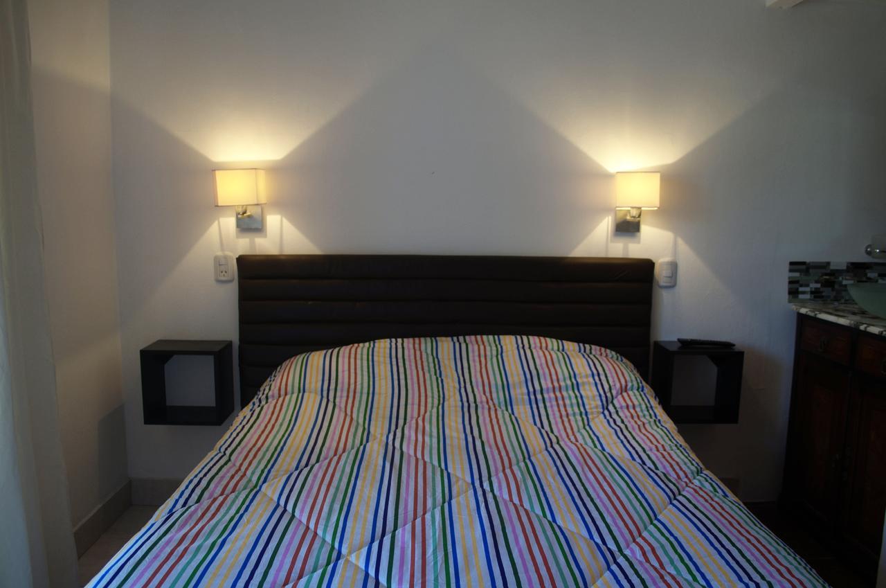 Hosteria Robert Villa Gesell Eksteriør billede