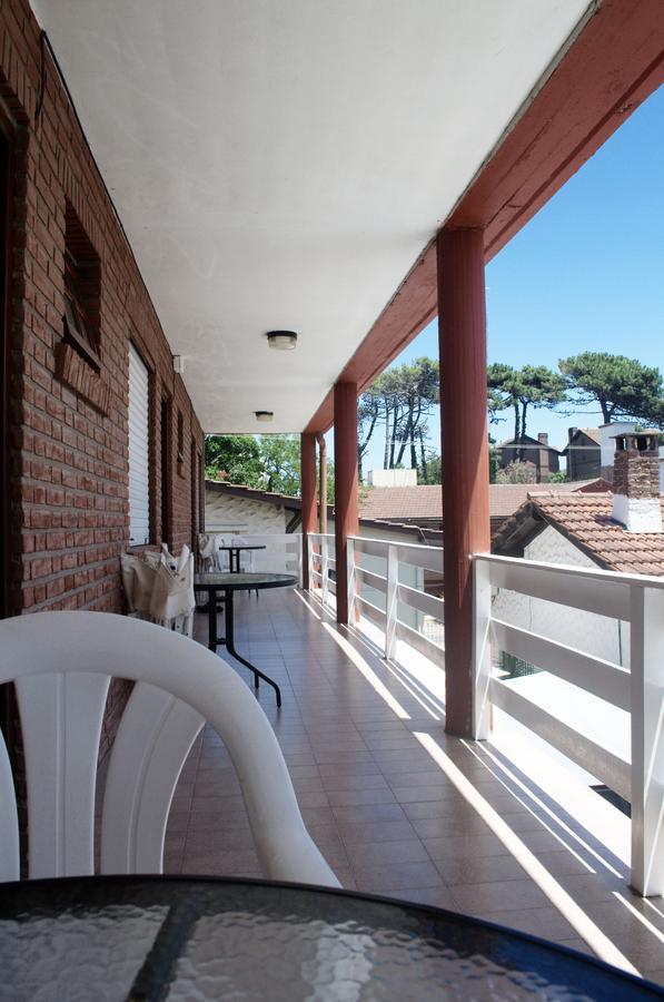 Hosteria Robert Villa Gesell Eksteriør billede