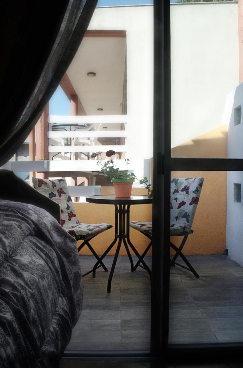 Hosteria Robert Villa Gesell Eksteriør billede